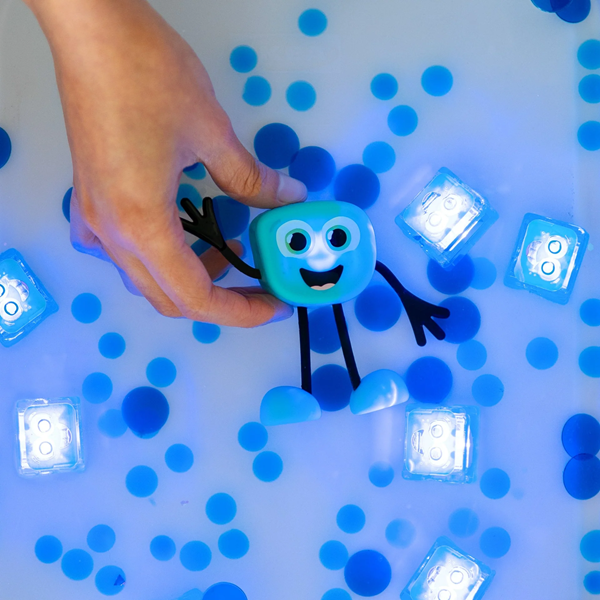 Glo Pals Set Personagem + 2 Cubos Luz Blair Azul