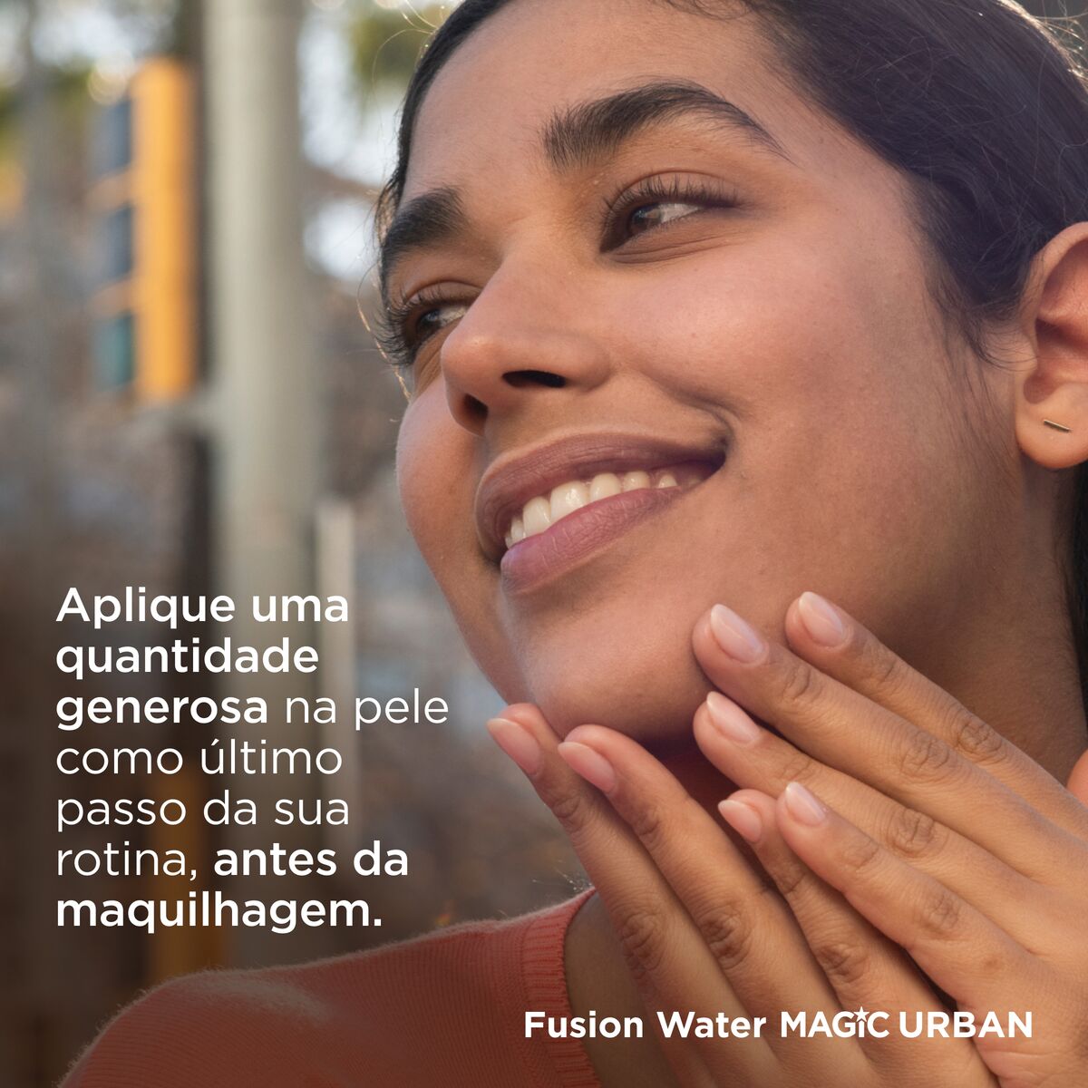 Isdin Fotoprotetor Fusion Water Magic Urban SPF30 50ML - Facial sunscreen for urban environments.