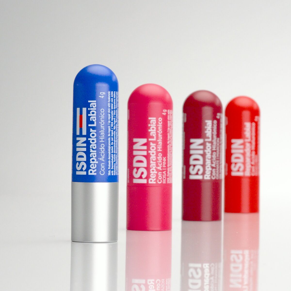 Isdin Lip Repair Stick 4g - Lip repair stick with hyaluronic acid that protects and repairs the lips.